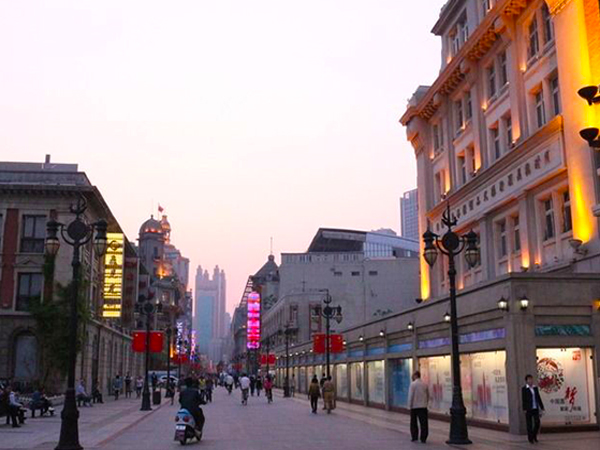 城市街道米乐官方